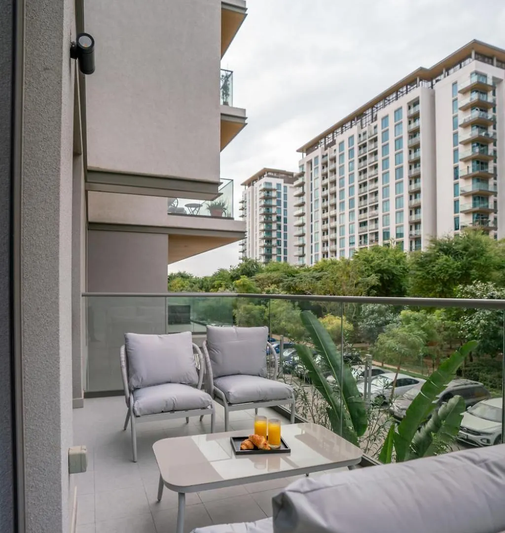 New Spacious 1Br With Pool And Gym Dubai Apartment