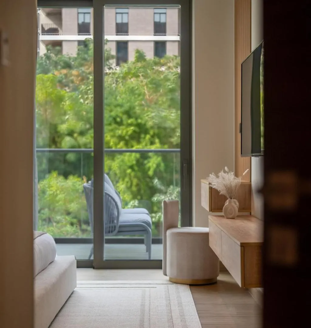 New Spacious 1Br With Pool And Gym Dubai Apartment