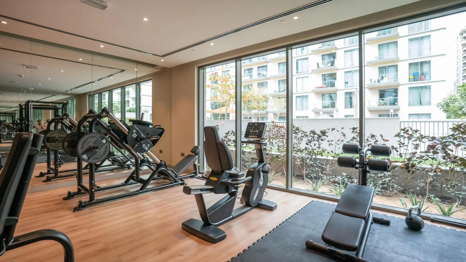 New Spacious 1Br With Pool And Gym Dubai 0*,  United Arab Emirates