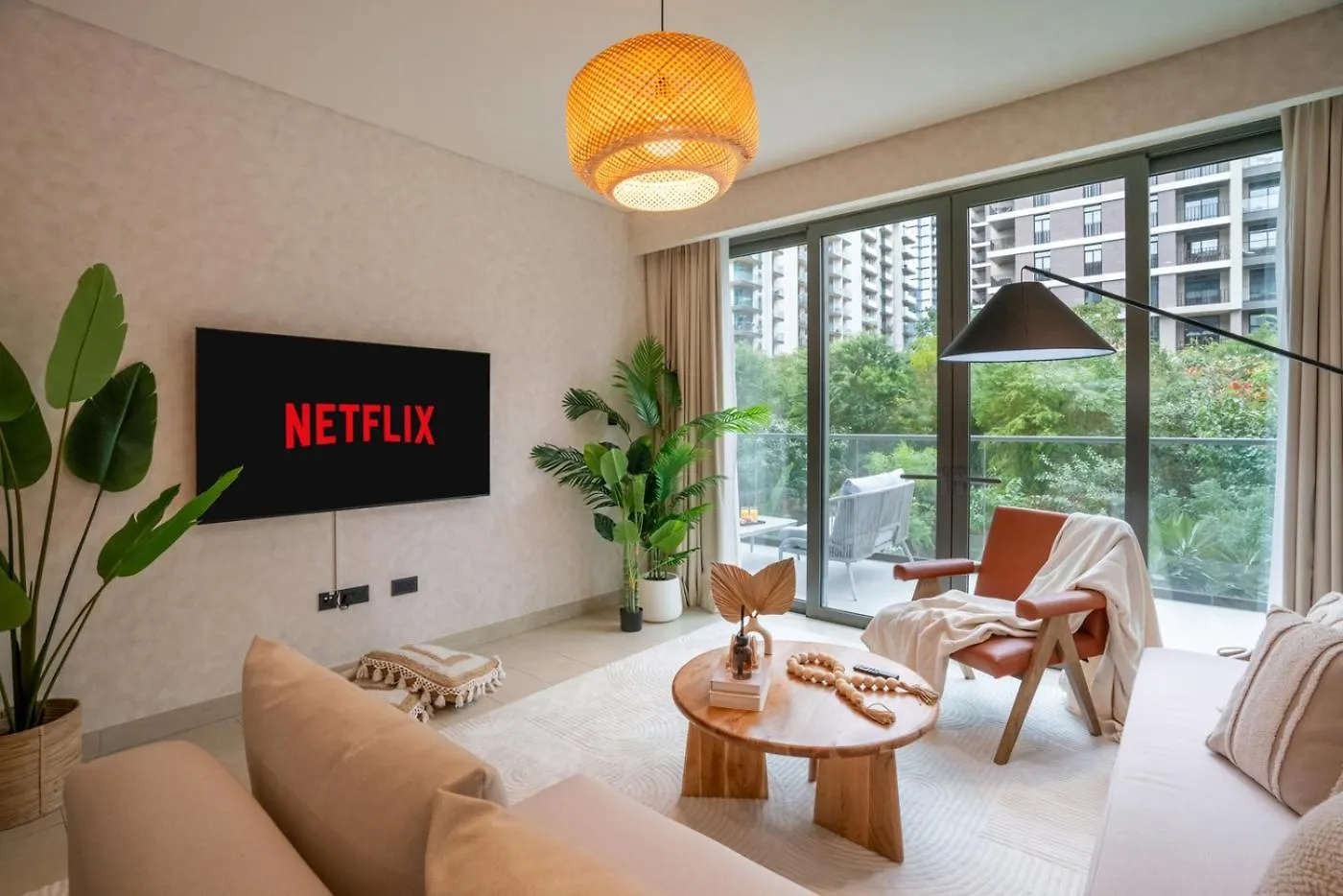 New Spacious 1Br With Pool And Gym Dubai