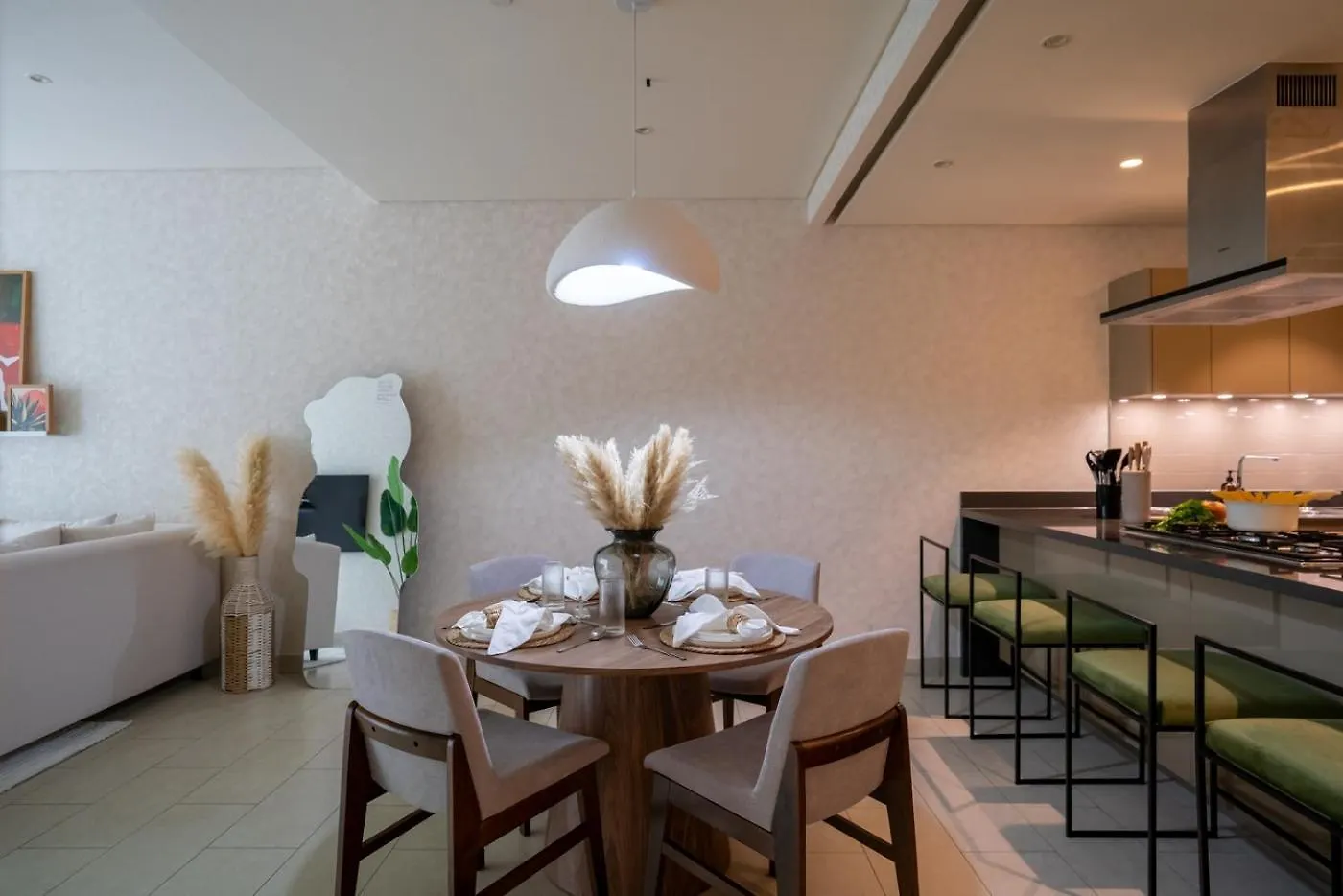 New Spacious 1Br With Pool And Gym Dubai United Arab Emirates