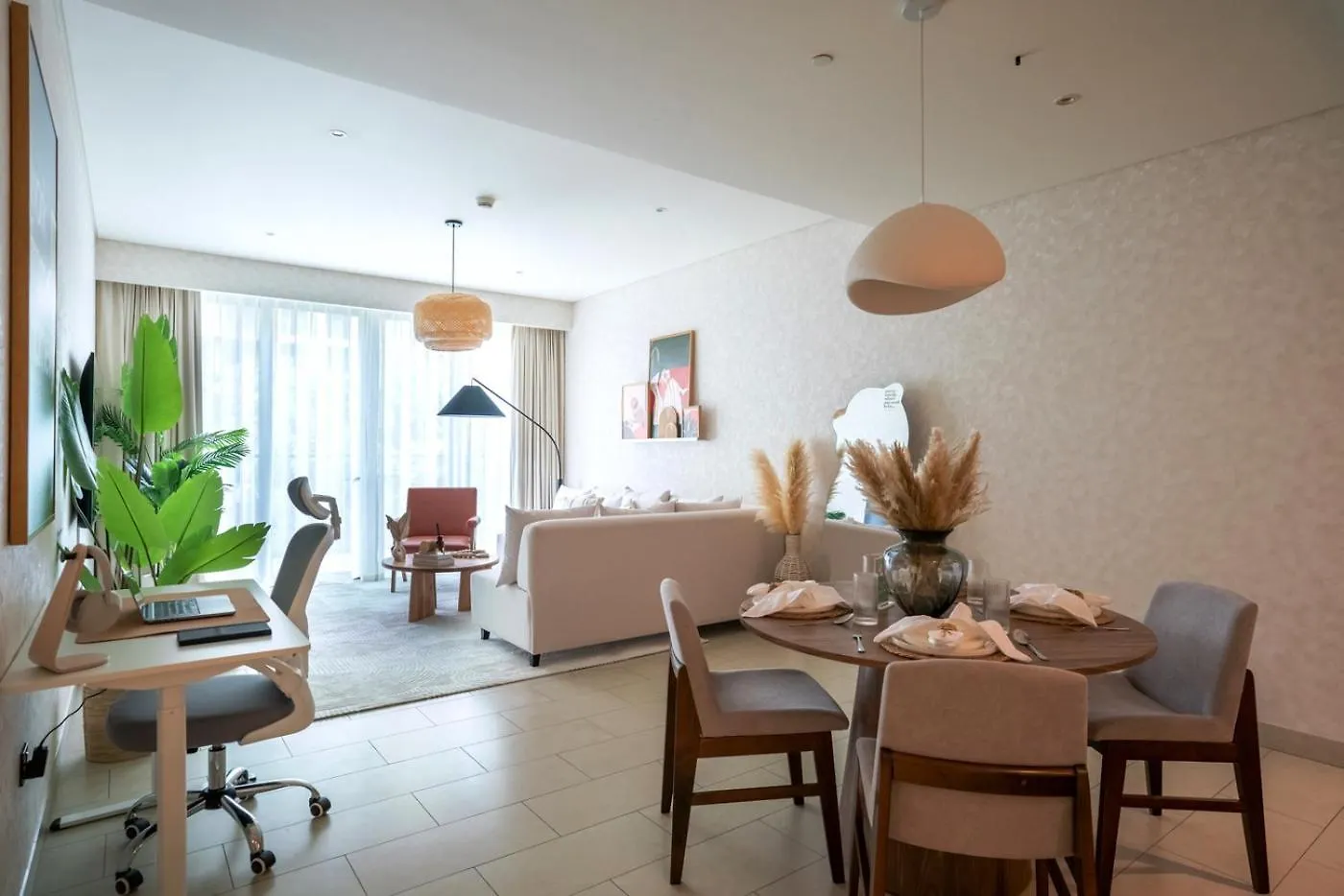 New Spacious 1Br With Pool And Gym Dubai